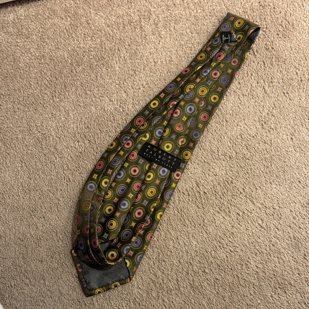 Robert Talbott concentric circles multicolor silk tie